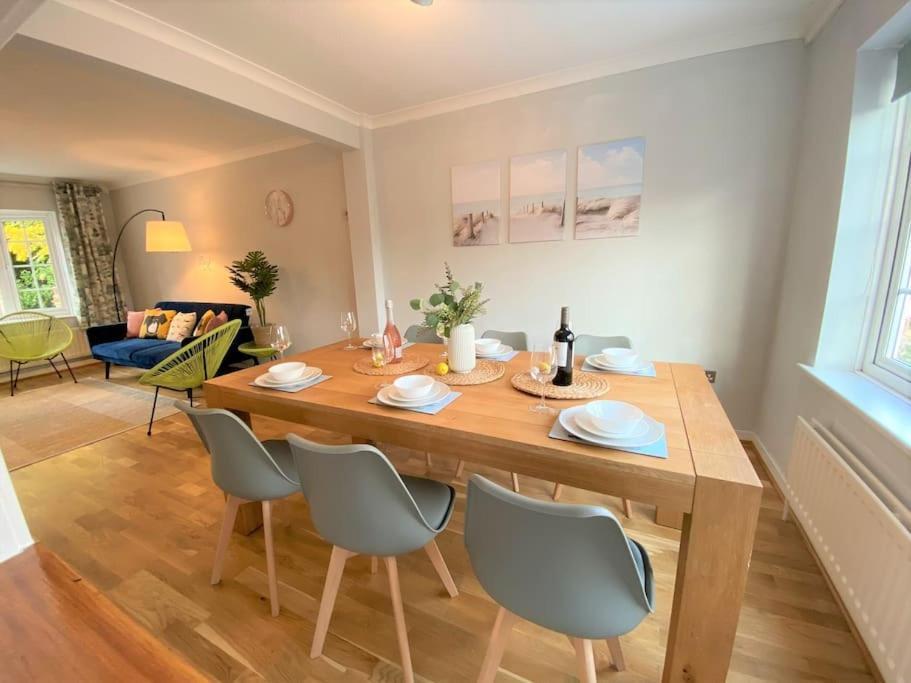 Appartement Redhill Town Centre 3 Bed House Near Gatwick Airport, Easy Commute To London Extérieur photo